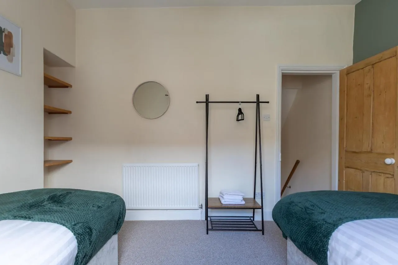 Holiday home Milton Stays: Cosy City Centre House with Garden and Parking York
