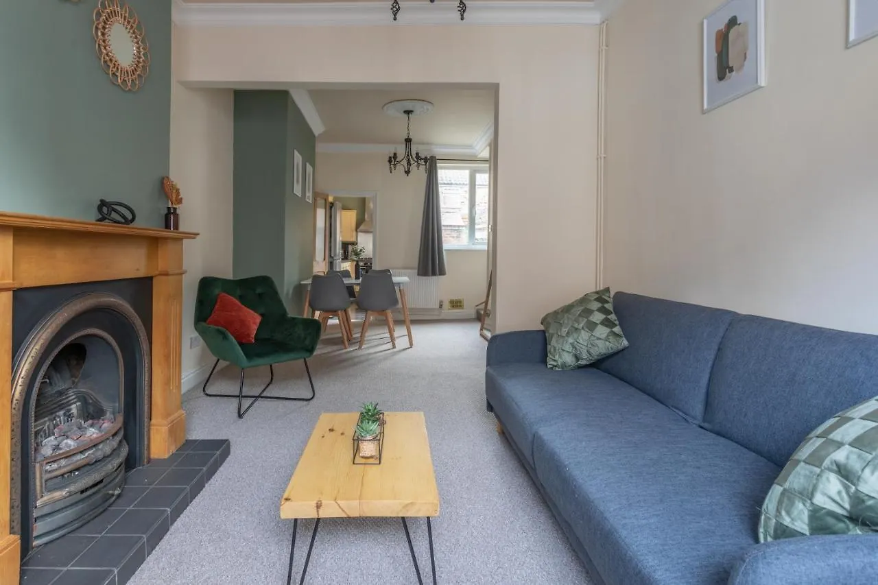 Holiday home Milton Stays: Cosy City Centre House with Garden and Parking York United Kingdom